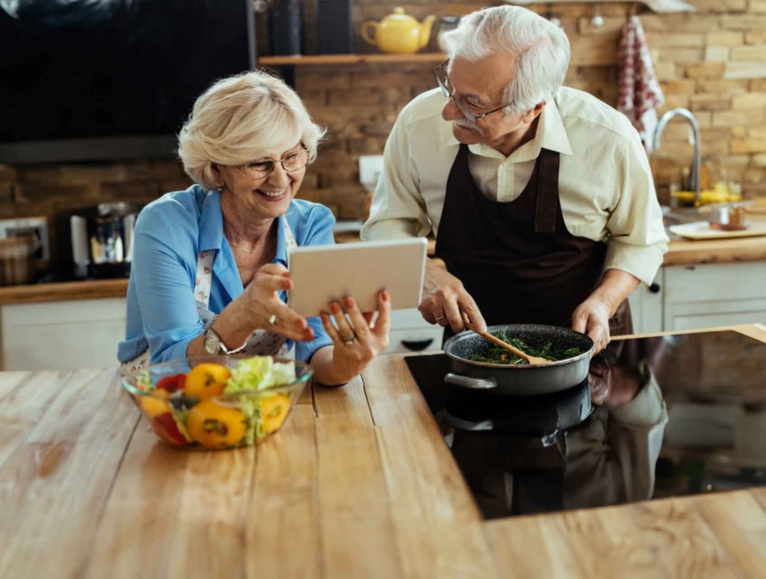 couple cooking together